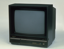 カラーテレビ受信機