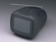カラーテレビ受像機
