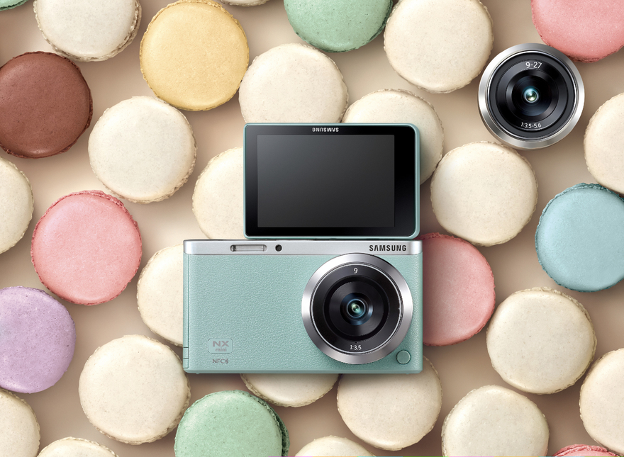 Digital Camera with an interchangeable Lens