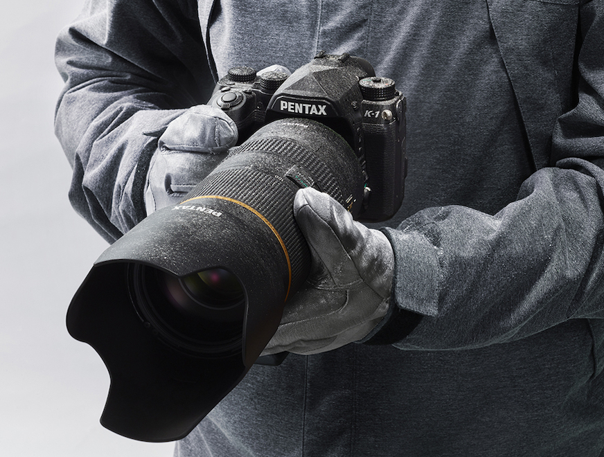 35ミリフルサイズデジタル一眼レフカメラ