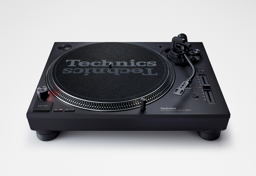 Technics Technics ターンテーブル SL-J8 イコライザー内蔵　再生可/針付き　ヒンジ破損ジャンク