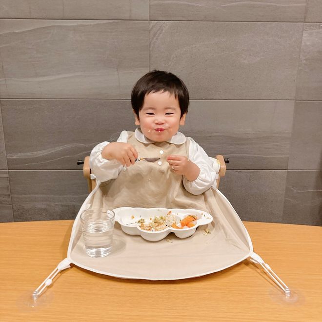 お食事エプロン