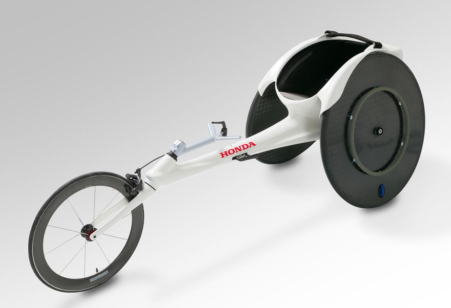 カーボン製流線型レーサー車椅子 陸上競技用車いす