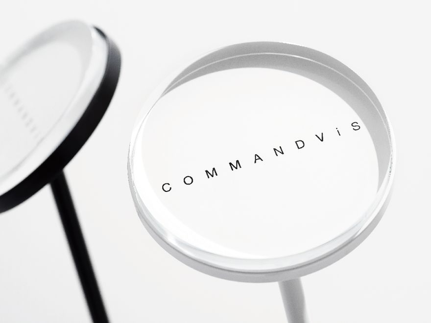 キャプションスタンド