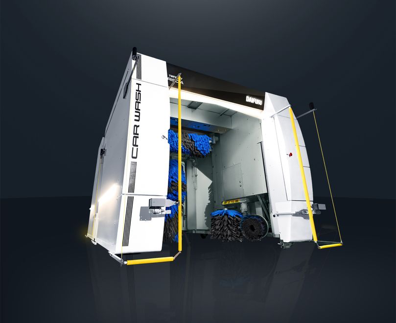 ドライブスルー洗車機