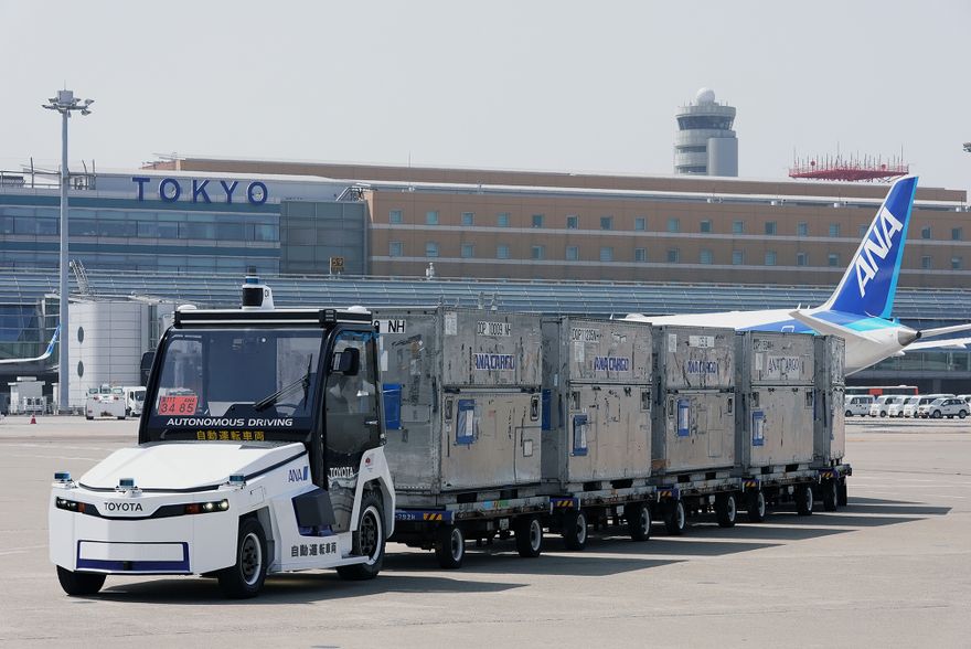 電動式トーイングトラクター