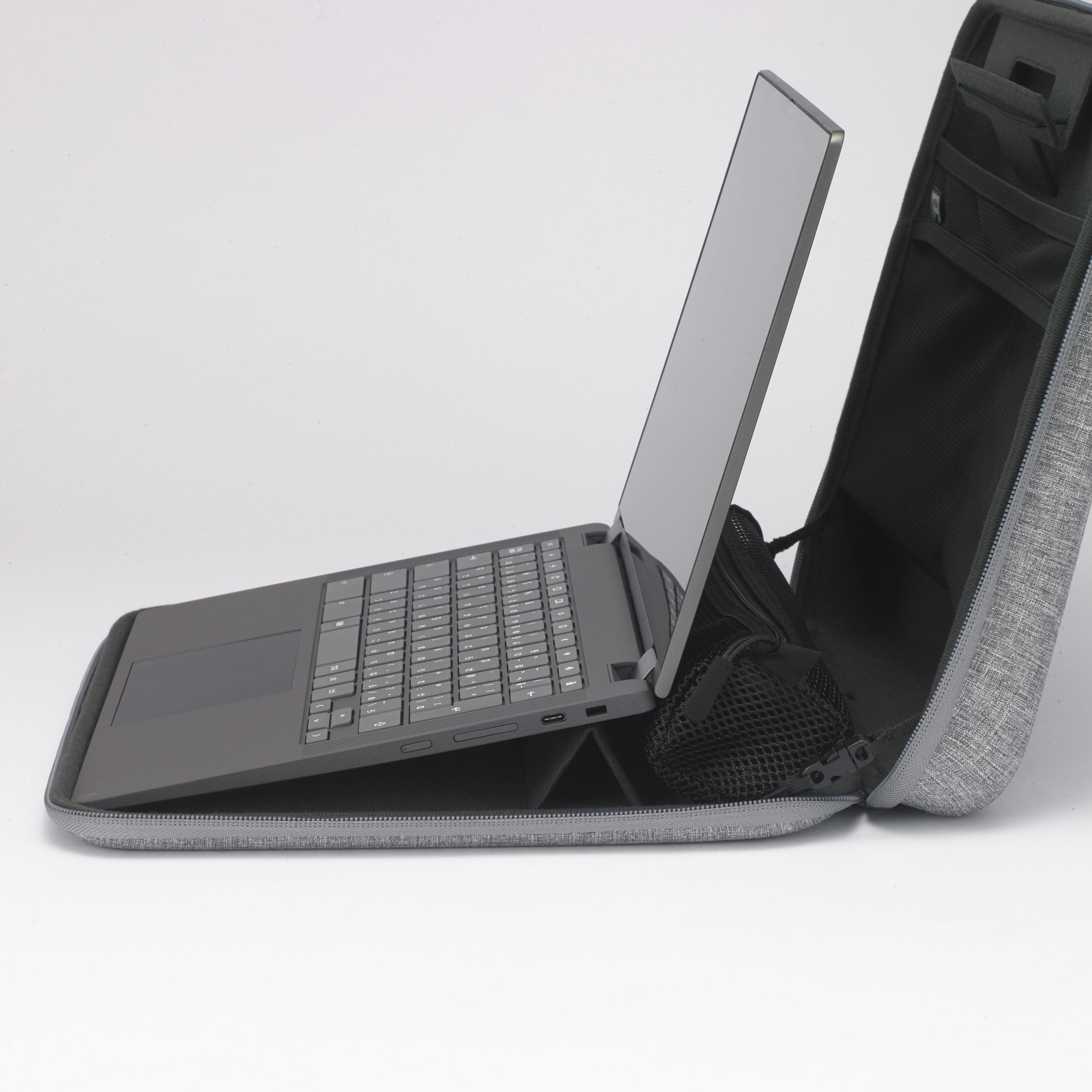 【希少・未使用品】コクヨ パソコンケース 13.3インチ ルーニー Rooney Personal computerケース