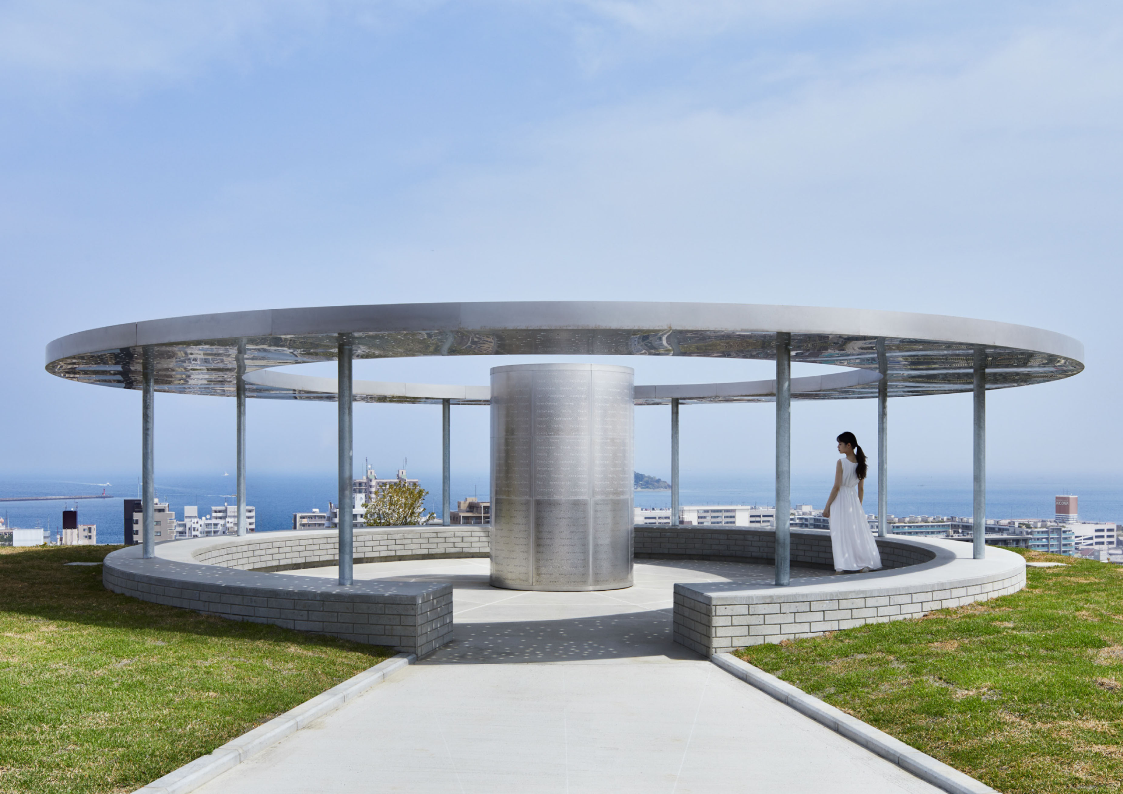 ホテル　モニュメント　オブジェ　二メートル ホテル モニュメント オブジェ 二メートル