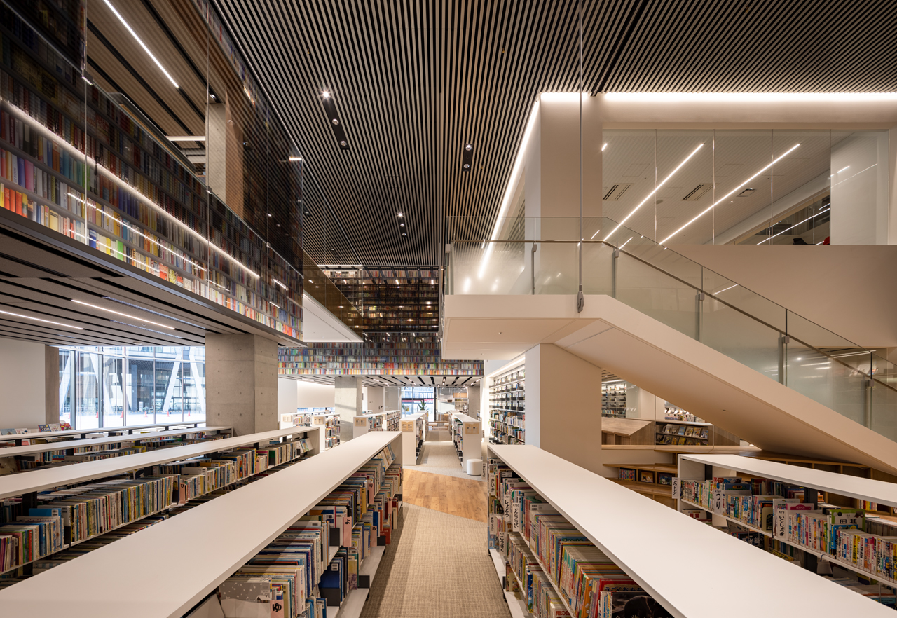劇場／図書館／生涯学習センター