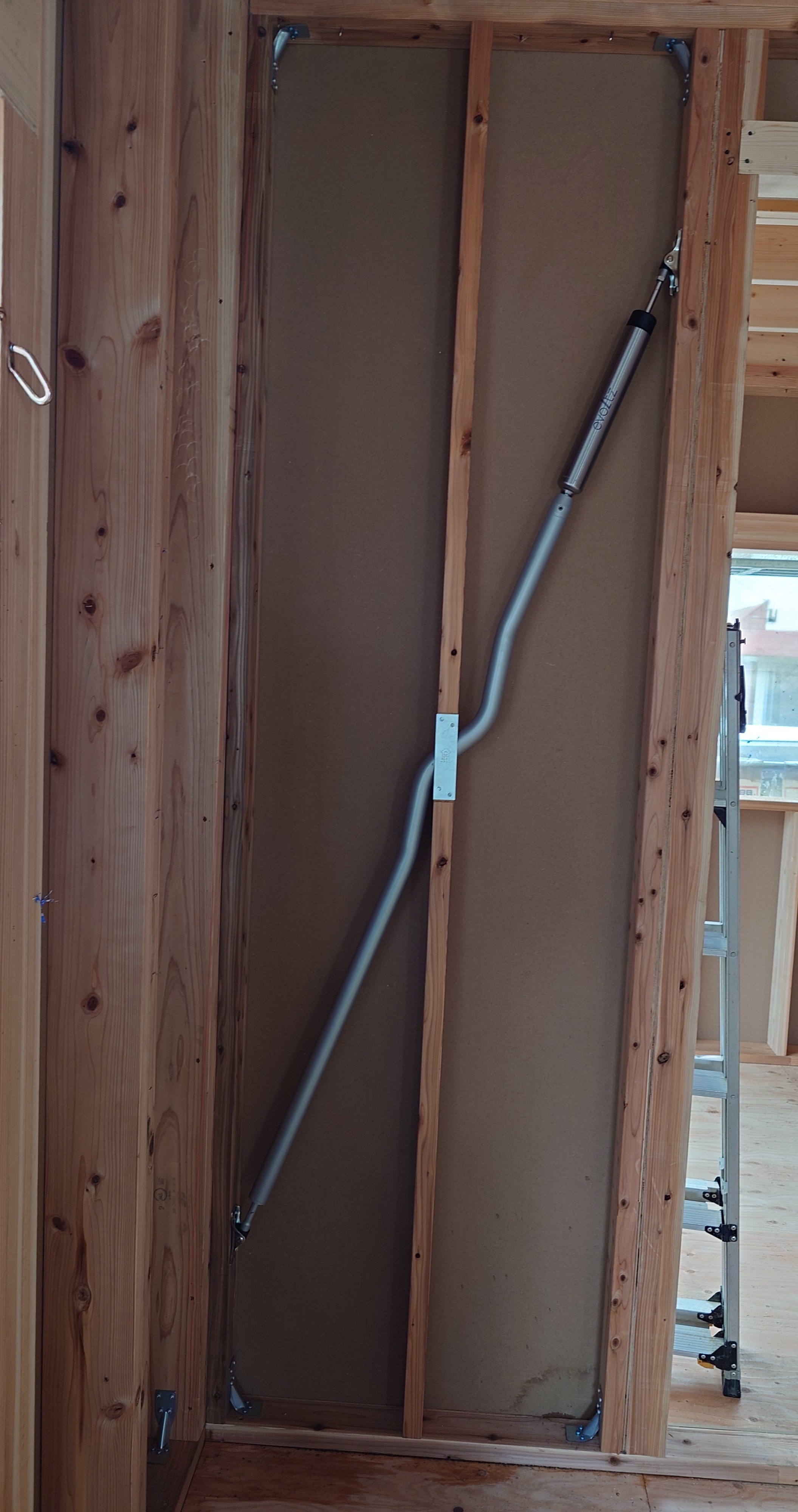 木造住宅向け制振装置